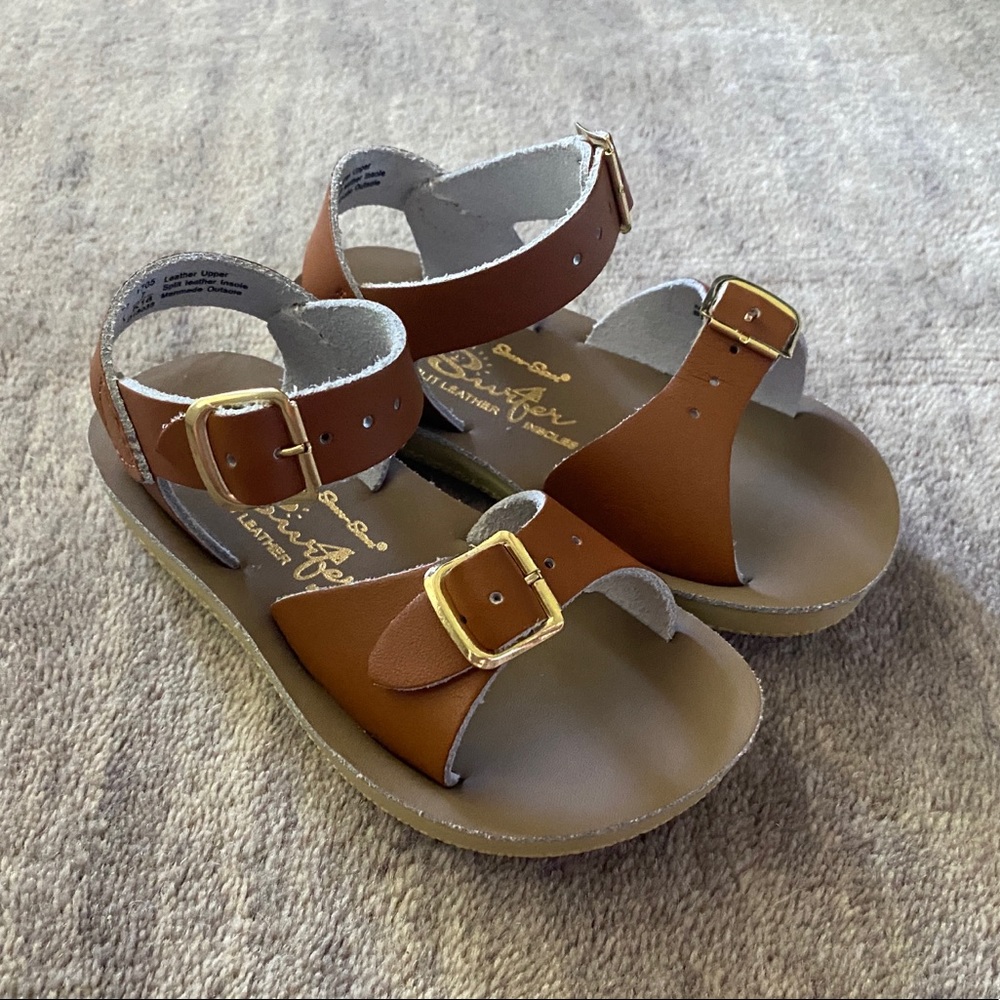 Hoy Shoe Co. Saltwater Sandals in Tan